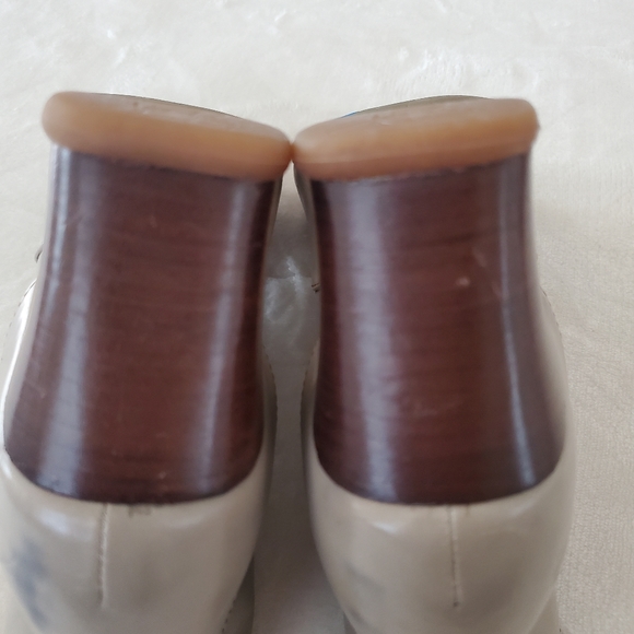 John Fluevog Prepare Joni Ankle Boots - Picture 13 of 14